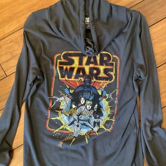 Star Wars Empire Strikes Back Cowl Neck Top ❤️🤩🌺 - Picture 2 of 4